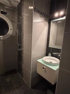 Villas Villa luxueuse spa sauna piscine chauffee & salle de sport : Villa 1 Chambre