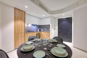 Deluxe Mercury Suites 439 with Pool