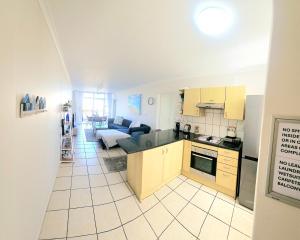 Spacious Beachside Apartment