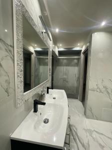 airport apartments piano terra