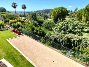 Appartements maison en duplex avec jardin : photos des chambres