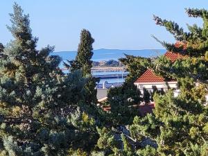 Apartment Mare D with a pool new2025