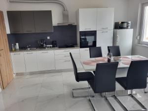 Apartment Mare D with a pool new2025