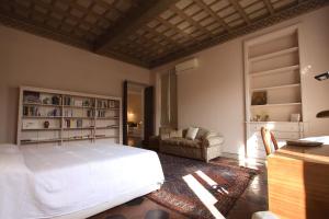 Navona Large 1BR Holiday House