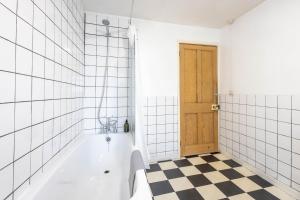 Large House, Garden, 3 Bedrooms