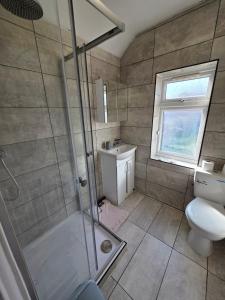 Three bedroom house with a park