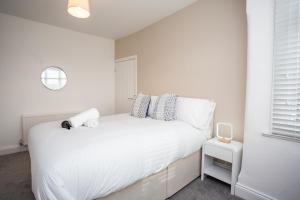 Vacant Nests The Sandringham Central Location