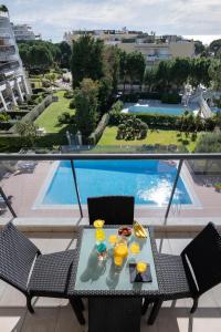 Appart'hotels Nemea Appart Hotel Le Lido Cagnes sur Mer : Appartement 1 Chambre (4 Adultes) - Vue sur Piscine