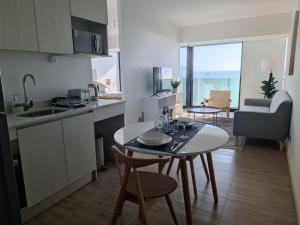 HOM I Depto 1D1B Frente al Mall con Terraza Vista al Mar 2312