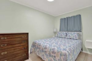 Savannah Beach & Racquet Club 217B