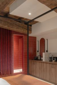 Hotels MiHotel - Grenier a Sel de Perouges : photos des chambres