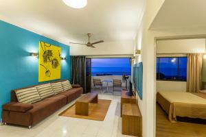 Sri Sayang Seaview Holiday Home