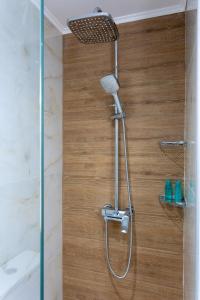 Avra 2 modern aprt by the sea