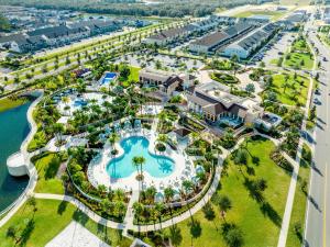 Wonderful Villas 18 Minutes away from Disney!