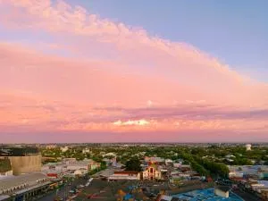 centrally located and comfortable apartment - Guangualí