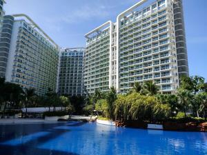Cozy 1BR Azure Unit With Balcony