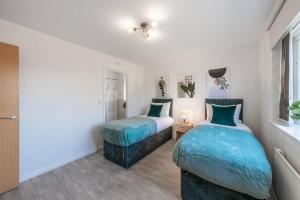 Cambridge 5 Bedrooms Sleeps 10 Free Parking 4 Bathrooms