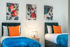 Cambridge 5 Bedrooms Sleeps 10 Free Parking 4 Bathrooms