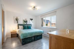 Cambridge 5 Bedrooms Sleeps 10 Free Parking 4 Bathrooms