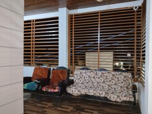 Yuvarathna Hampi Stay