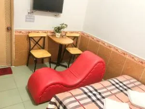 Happy Motel - Ấp Chợ