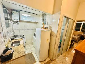 Ocean Post 4 Copacabana - apartamento completo no melhor ponto de Copacabana , a 200m da praia e 350m do metrô