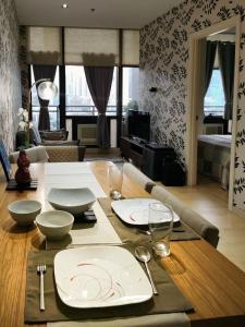 Spacious 1BR APT near Nightlife and Business Center in Makati