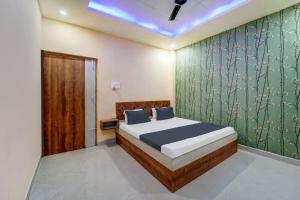 Hotel O UDAAN BANQUET & FILMS