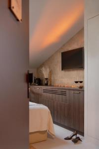 Hotels MiHotel - Grenier a Sel de Perouges : photos des chambres