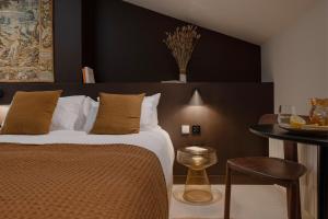 Hotels MiHotel - Grenier a Sel de Perouges : photos des chambres