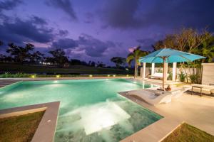 Lumière Villas Phuket - Golfside Retreat in Laguna