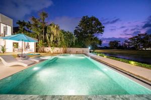 Lumière Villas Phuket - Golfside Retreat in Laguna