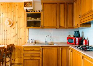 Rifugio Panoramico in the Mountains Le Arcate