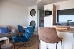 Locéan en toile de fond , appartement cosy