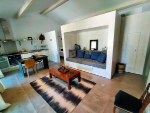 Maisons d'hotes Mas de charme au pied des Alpilles : photos des chambres