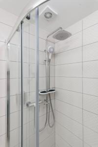 Pastel Art Deco 3BDR Ruterra Apt