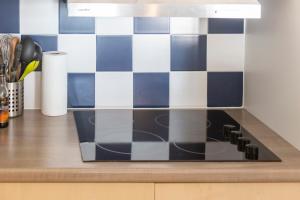 Appartements La Cabine - vue sur la plage : photos des chambres