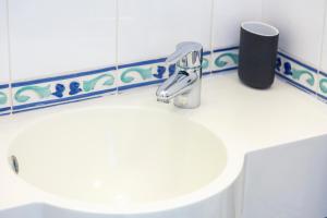 Appartements La Cabine - vue sur la plage : photos des chambres