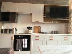 POD1 Family Glamping with seaview & Wi-Fi