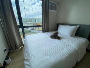 2mins to Okada near Airport & MOA with Balcony-8E
