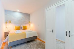 Flat with cozy balcony in the heart of city center