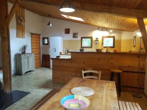 Maisons de vacances La Miellerie Gite du bout du monde La Valbonnette : photos des chambres