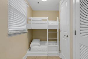 Top Shelf Waterscape C606 Courtyard