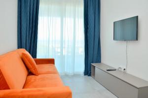 Bright suite with terrace and ocean view