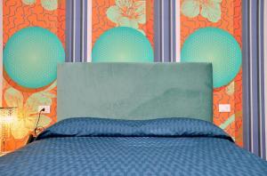 Colorful suite overlooking the sea