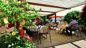 Gasthaus-Gostišče-Trattoria Ogris