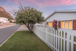 Hibiscus on Fourth - off-the-grid family entertainment