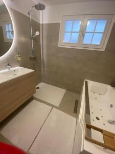 Villas L Ecrin de Lidia close to MEETT Air conditioning Parking : photos des chambres