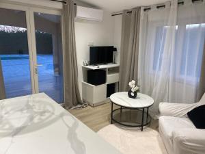 Villas L Ecrin de Lidia close to MEETT Air conditioning Parking : photos des chambres