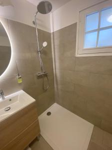Villas L Ecrin de Lidia close to MEETT Air conditioning Parking : photos des chambres